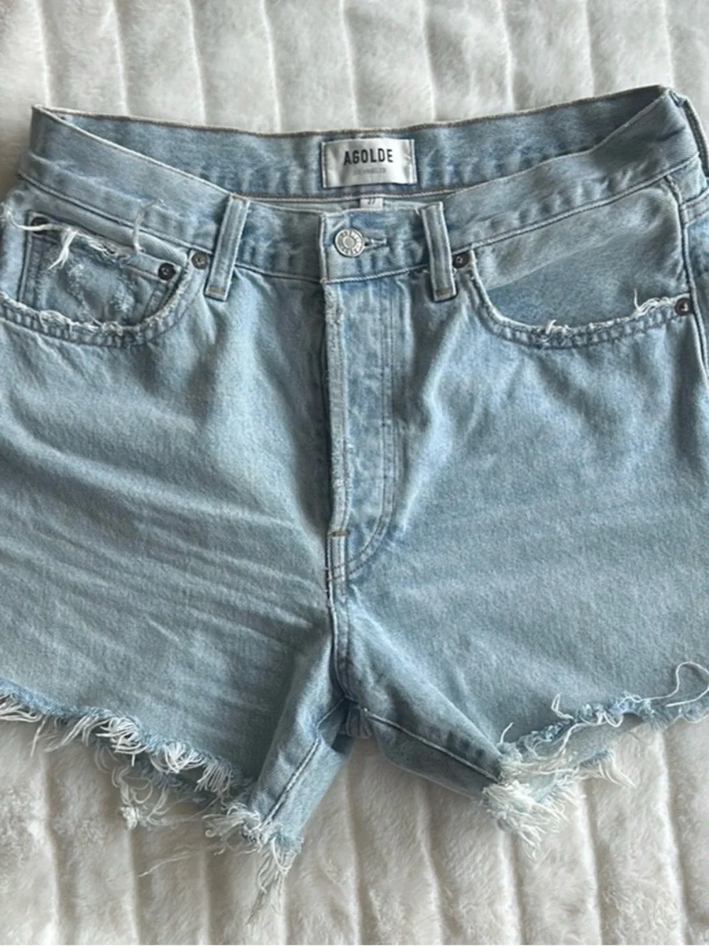 01. Agolde Parker long Denim Shorts in comeback